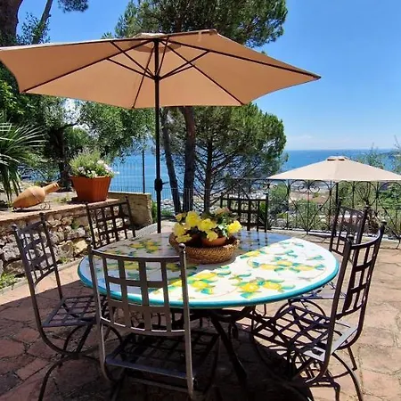 Pensión Villamara Luxury La Spezia