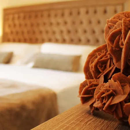 Konukevi Villamara Luxury 4*