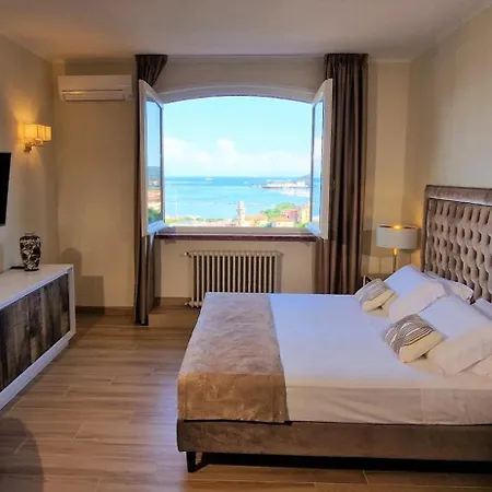 ゲストハウス Villamara Luxury 4*