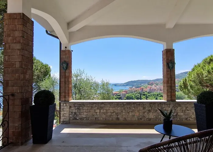 Villamara Luxury 4* Λα Σπέτσια